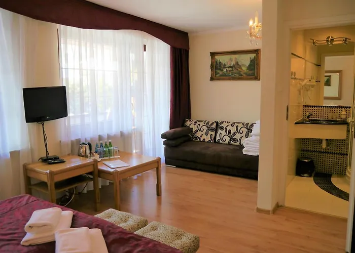 Adriano Bed & Breakfast *